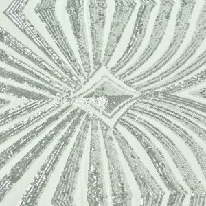 Dantela cu paiete - Alb cu argintiu 2 Dantela cu paiete - Alb cu argintiu