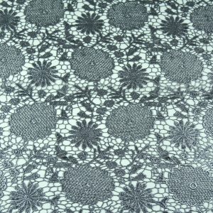 Dantela brodata - Negru cu argintiu 4 dsc1102 3