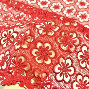 Dantela brodata cu flori - Rosu 4 dsc1590
