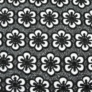 Dantela brodata cu flori - Negru 2 Dantela brodata cu flori - Negru
