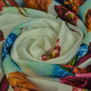 Tafta imprimata - Alba cu flori mari