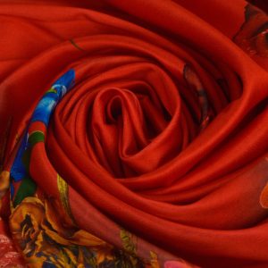 Tafta imprimata - Rosu cu flori