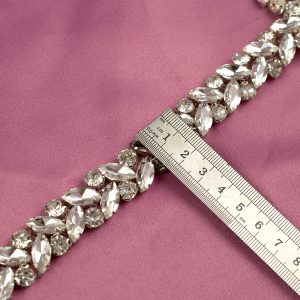 Banda termoadeziva cu strasuri