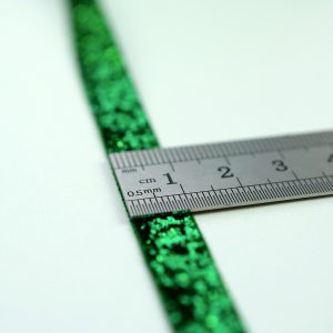 Banda catifelata verede cu fir lame 1 cm