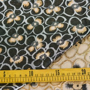 Brocard - Flori crem negru cu auriu