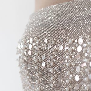 Dantela alba cu paiete si margele 2 Dantela alba elastica