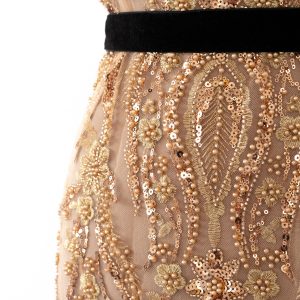 Dantela aurie luxury cu perle, margele si paiete