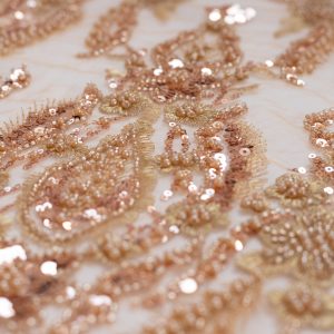 Dantela aurie luxury cu perle, margele si paiete
