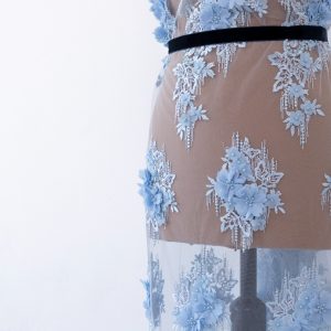 Dantela bleu ciel cu flori 3d