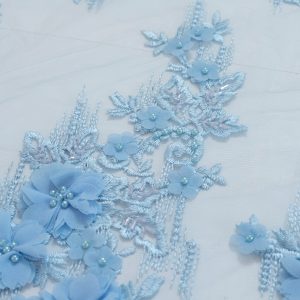 Dantela bleu ciel cu flori 3d