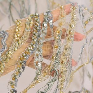 Dantela cu perle si paiete - Ivoar crengute