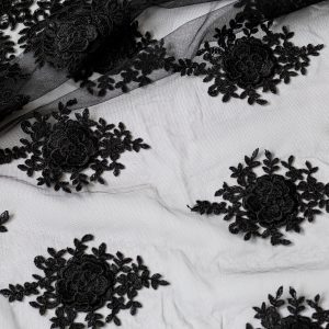 Dantela neagra flori 3d