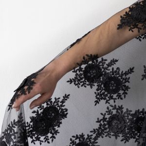 Dantela neagra flori 3d