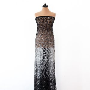 Dantela neagra in degradee cu siraguri de paiete si margele