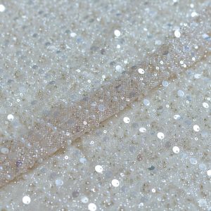 Dantela nude bej cu paiete si margele 5 Dantela nude bej cu paiete si margele