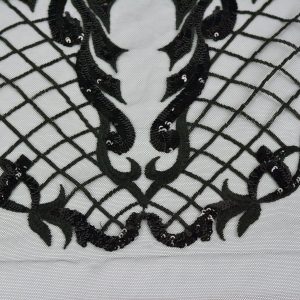 Dantela cu paiete - Negru model plasa 1 Dantela cu paiete - Negru model plasa