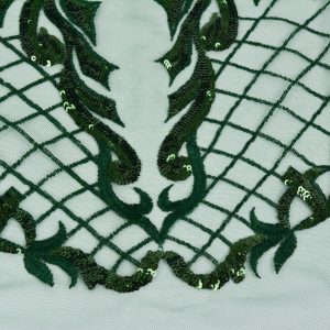 Dantela cu paiete - Verde 1 Dantela cu paiete - Verde