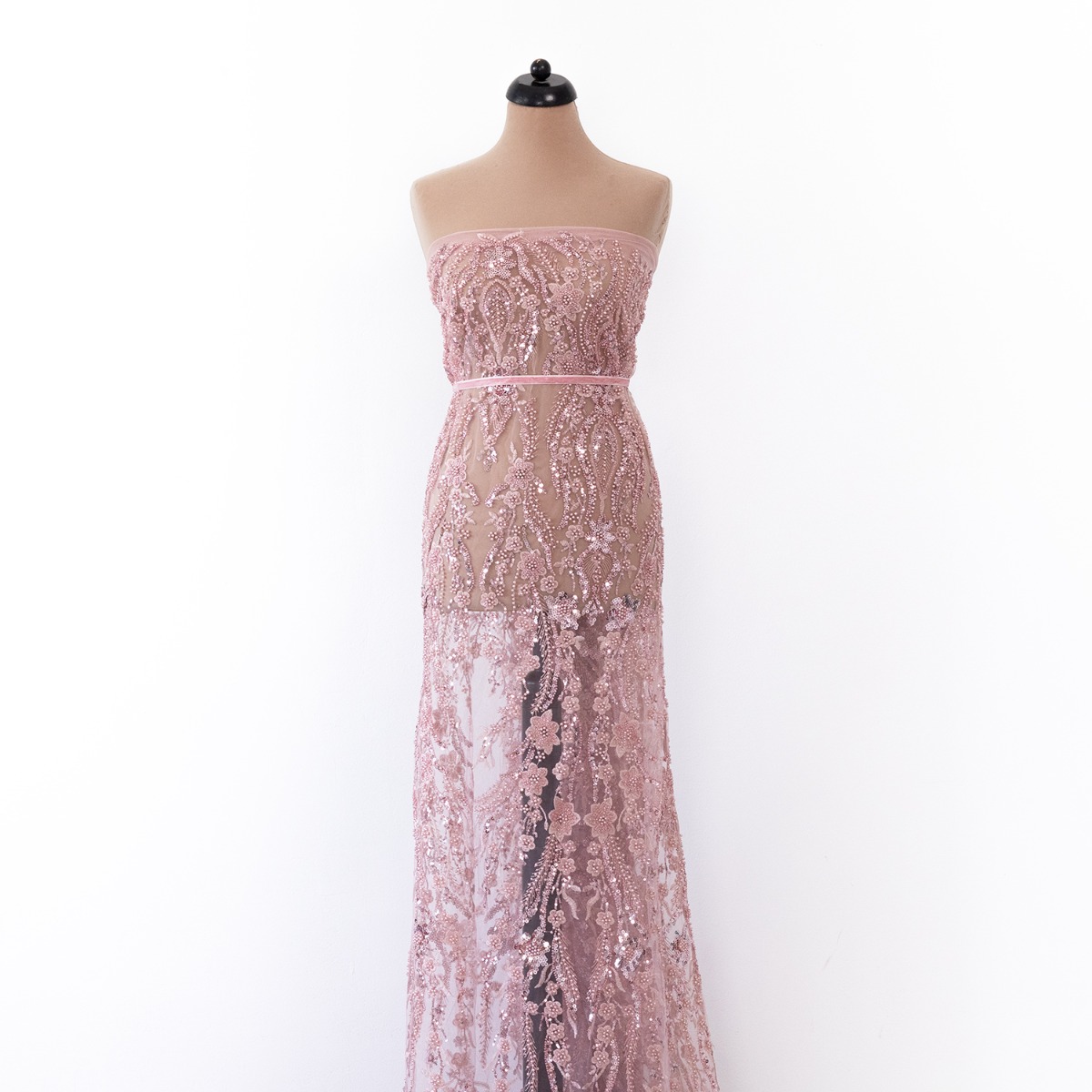 images dantela roz accesorizata cu paiete perle si margele 12