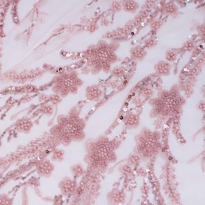 Dantela roz accesorizata cu paiete, perle si margele 12 dantela roz accesorizata cu paiete perle si margele 7