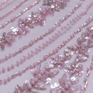 Dantela roz cu flori din paiete margele si perle 8 dantela roz cu flori din paiete margele si perle 2 8