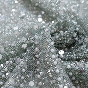 Dantela verde cu paiete si margele pe baza elastica 7 dantela verde cu paiete si margele pe baza elastica 10