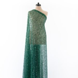 Dantela verde cu perle, margele si paiete