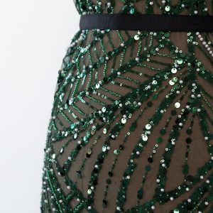 Dantela verde cu siraguri din paiete margele si perle 11 dantela verde cu siraguri din paiete margele si perle 4