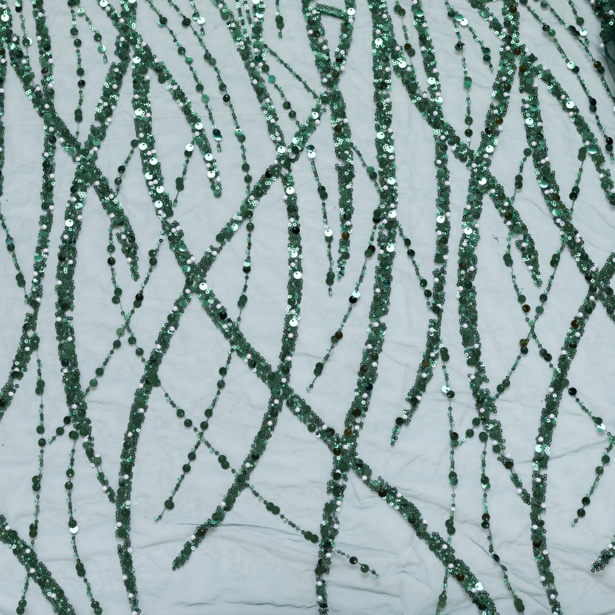 images dantela verde cu siraguri din paiete margele si perle 9