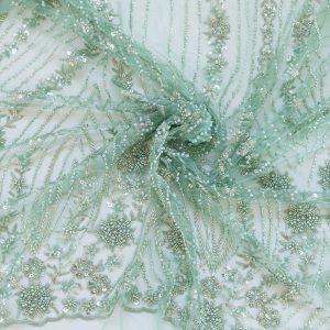 Dantela verde mint cu flori din paiete margele si perle 9 dantela verde mint cu flori din paiete margele si perle 9