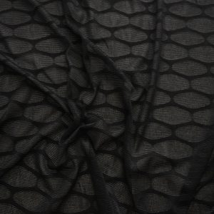 Lycra neagra pe plasa