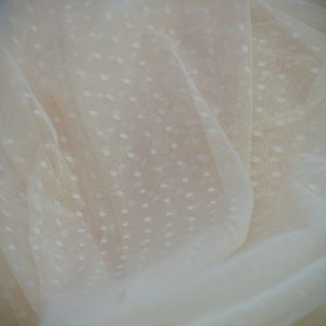 Tiul fin cu buline mici - Crem 3 Tiul fin cu buline mici - Crem