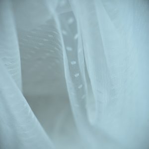 Tiul fin cu buline mici - Alb