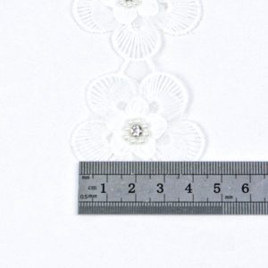 Banda decorativa cu flori albe 7 Banda decorativa cu flori albe