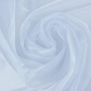 Organza - Gri deschis folosit la fabricarea rochiilor