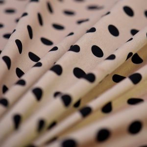 Satin soft - Matasica crem cu buline negre