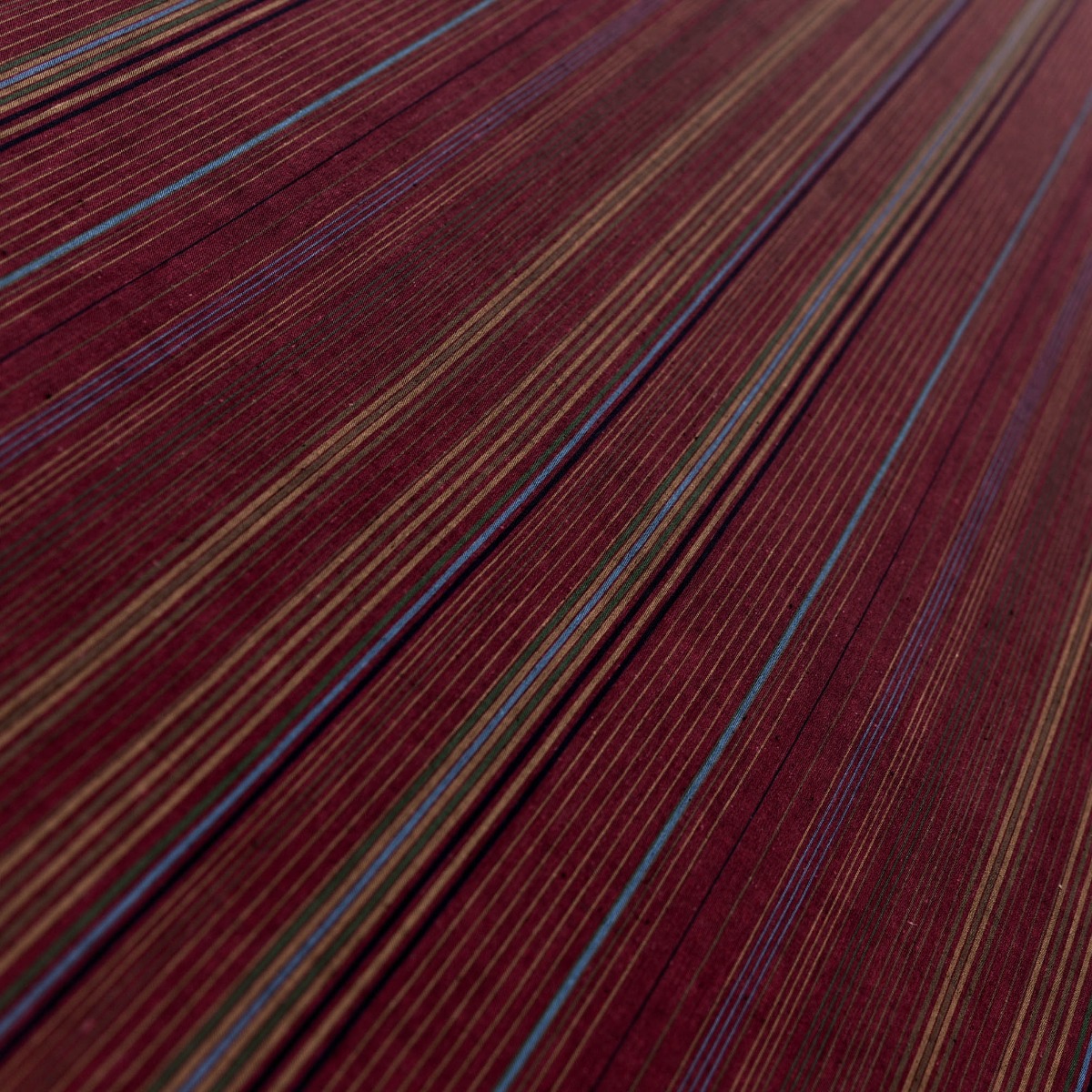 Stofita grena dungi multicolore