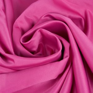 Tafta fixa - Fucsia Perlat folosita la fabricarea rochiilor