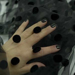 Tulle cu buline mari - Negru 4 tiul cu buline negre