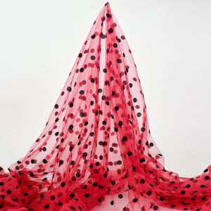 Tulle cu buline - Rosu cu buline negre 3 Tulle cu buline - Rosu cu buline negre