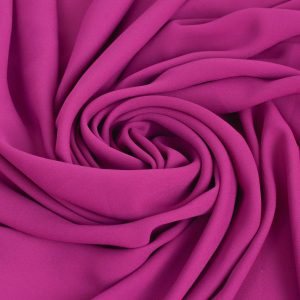 Voal Georgette - Fucsia folosit la fabricarea rochiilor