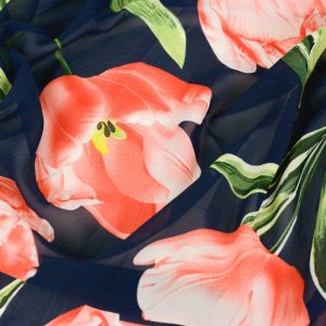 Voal Imprimat - Bleumarin cu lalele rosii 3 Voal Imprimat - Bleumarin cu lalele rosii